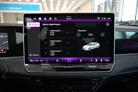 Volkswagen Passat 22 of 30