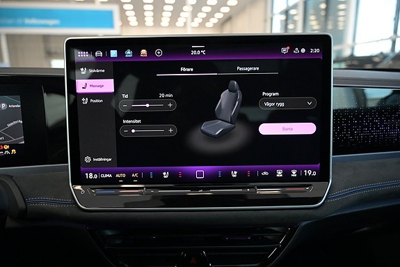 Volkswagen Passat 23 of 30