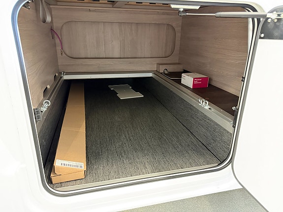 Kabe Travel Master Classic 740 LXL *Automat*4250kg Totalvikt* 15 of 16