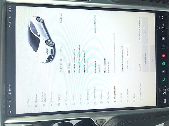 Tesla Model S 12 of 14