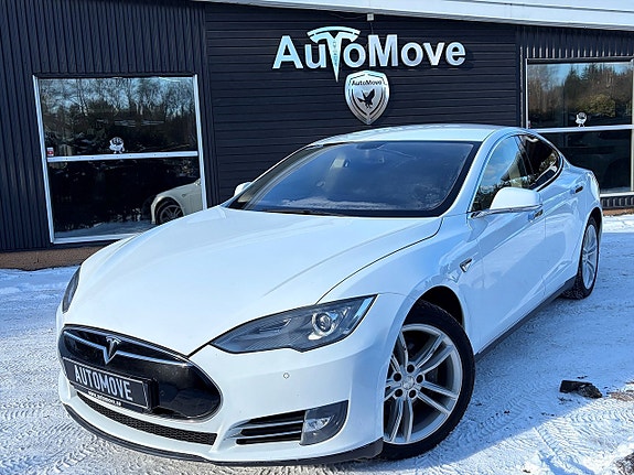 Tesla Model S 8 of 14