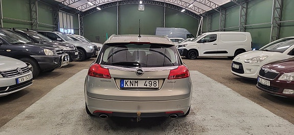 Opel Insignia 2 of 16
