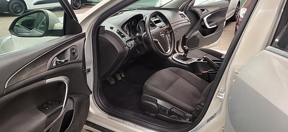 Opel Insignia 11 of 16