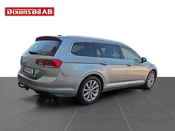 Volkswagen Passat 4 of 14