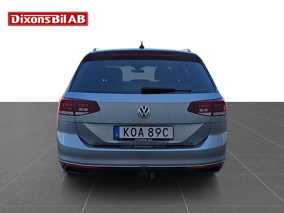 Volkswagen Passat 5 of 14