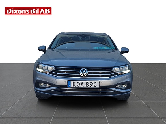 Volkswagen Passat 8 of 14