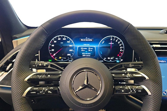 Mercedes-Benz E300 e 7 of 17