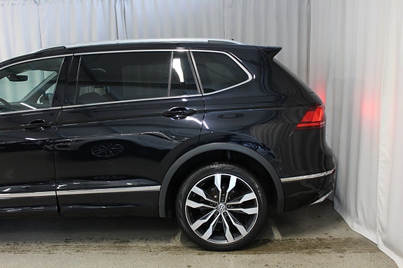 Volkswagen Tiguan Allspace 8 of 23