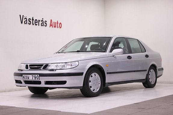 Saab 9-5 2 of 5