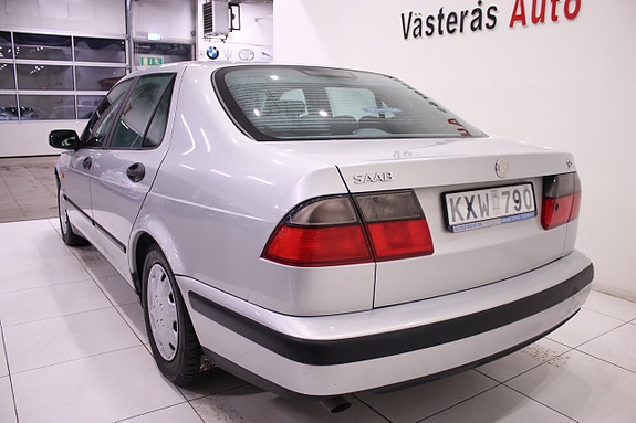 Saab 9-5 5 of 5