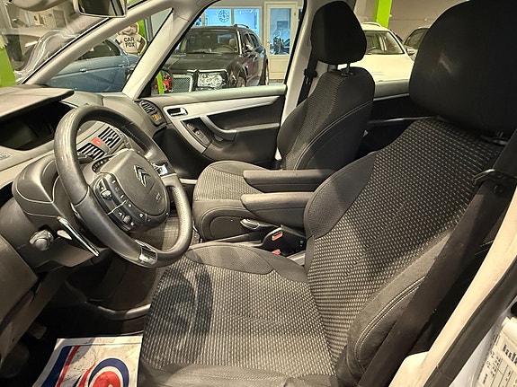 Citroen C4 Picasso 8 of 11