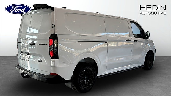 Ford Transit Custom 320L 2 of 10