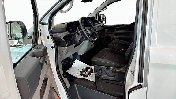 Ford Transit Custom 320L 5 of 10