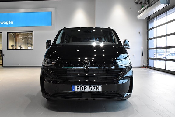 Volkswagen Transporter 2 of 5