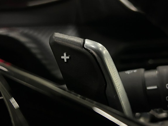Peugeot 208 27 of 28