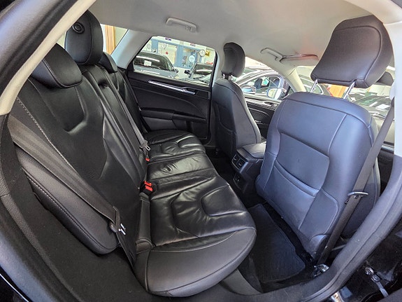 Ford Mondeo 11 of 15