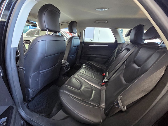 Ford Mondeo 10 of 15