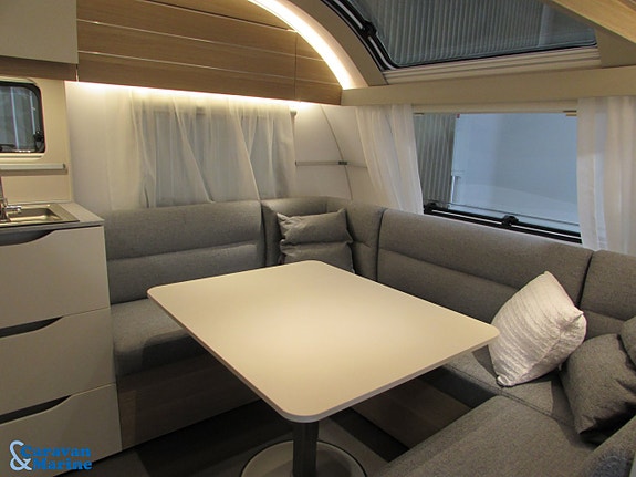 Adria Adora 613 UT / Kampanj / Alde / Queenbed / Vi tar inbyte 4 of 16