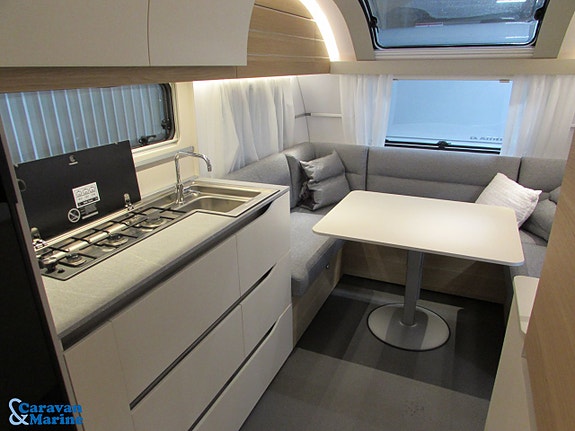 Adria Adora 613 UT / Kampanj / Alde / Queenbed / Vi tar inbyte 9 of 16