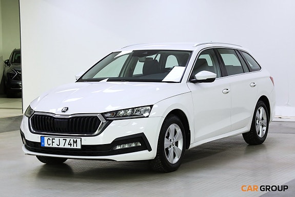 Skoda Octavia 2 of 5