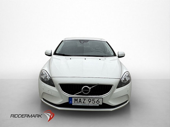 Volvo V40 3 of 5