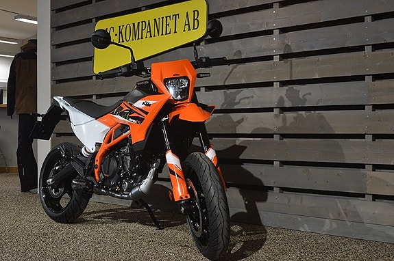 KTM 125 SMC R 5 of 6
