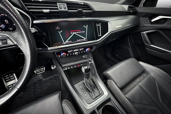 Audi Q3 11 of 17