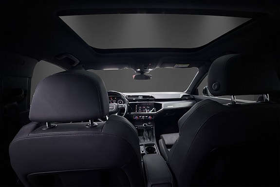 Audi Q3 15 of 17