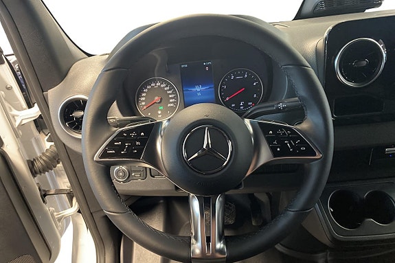Mercedes-Benz Sprinter 319 16 of 17