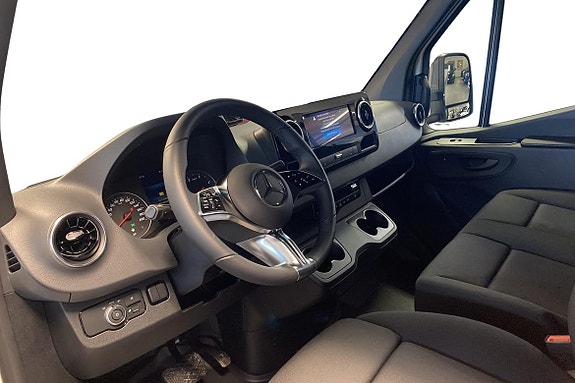 Mercedes-Benz Sprinter 319 15 of 17