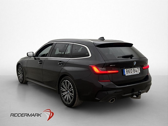 BMW 330i 6 of 26