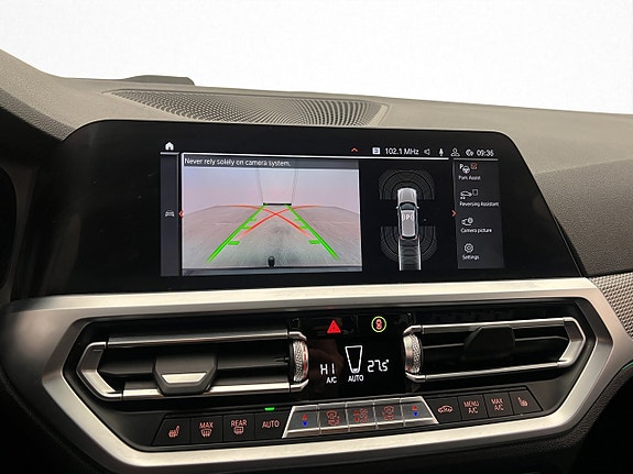 BMW 330i 15 of 26
