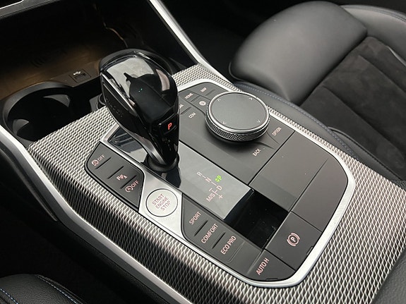 BMW 330i 19 of 26