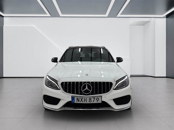 Mercedes-Benz C220 d 2 of 17