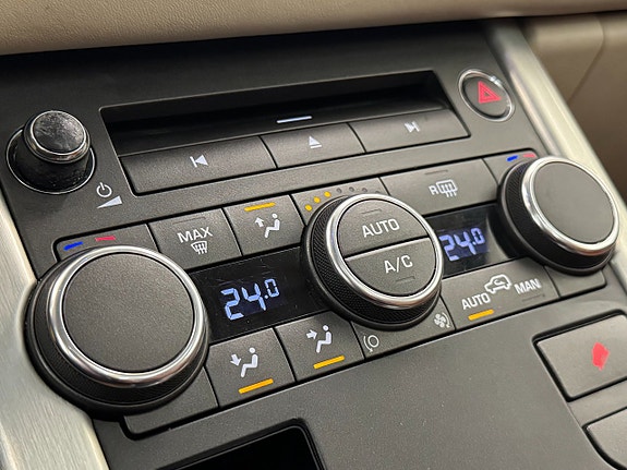 Land Rover Range Rover Evoque 12 of 19