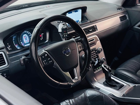 Volvo V70 9 of 19