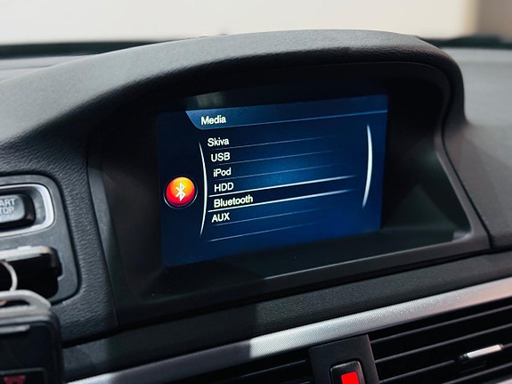 Volvo V70 13 of 19