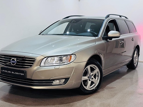 Volvo V70 3 of 5