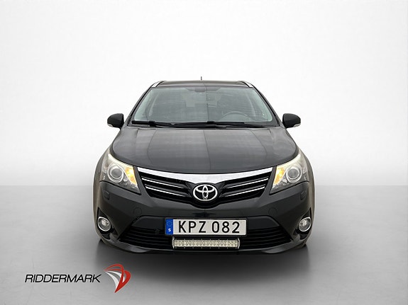 Toyota Avensis 3 of 5