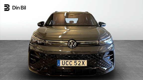 Volkswagen Tiguan 4 of 5
