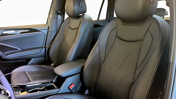 Volkswagen Tiguan 8 of 13