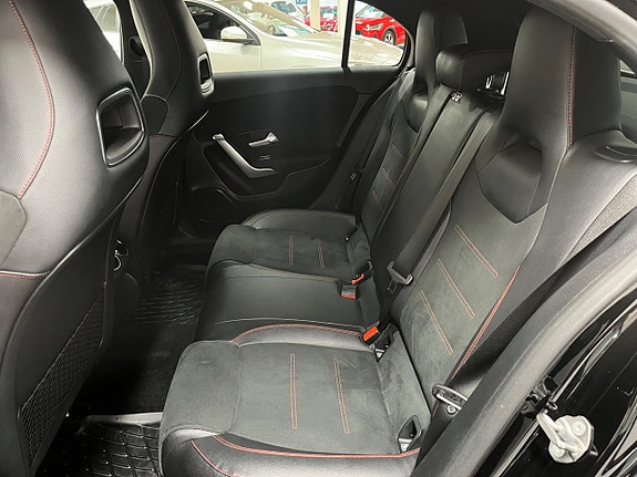 Mercedes-Benz A180 24 of 24