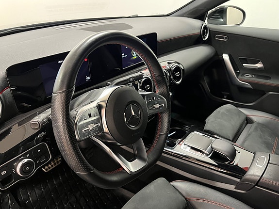 Mercedes-Benz A180 13 of 24