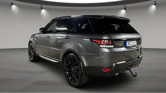 Land Rover Range Rover Sport 4 of 5