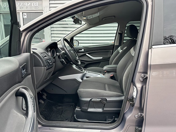 Ford Kuga 12 of 26