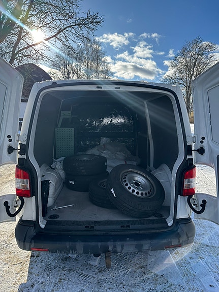 Volkswagen Transporter 3 of 5