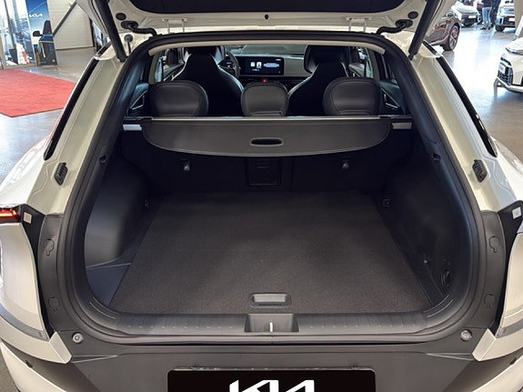 Kia EV6 10 of 15