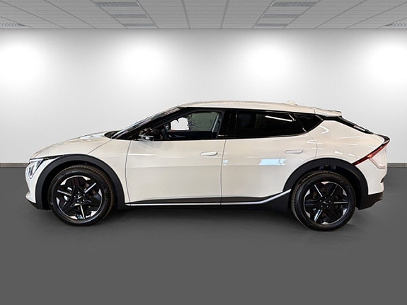Kia EV6 4 of 15