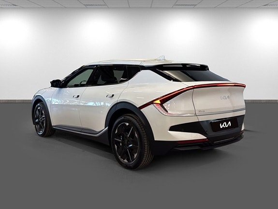 Kia EV6 6 of 15
