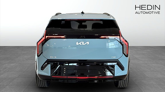 Kia EV3 11 of 13
